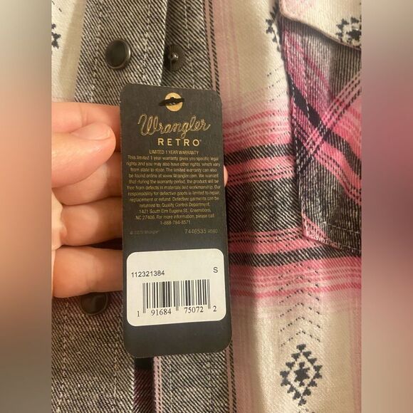 NWT WRANGLER RETRO WOMEN'S LONG SLEEVE
BOYFRIEND FIT SNAP FLANNEL Sz S Pink - Picture 8 of 16